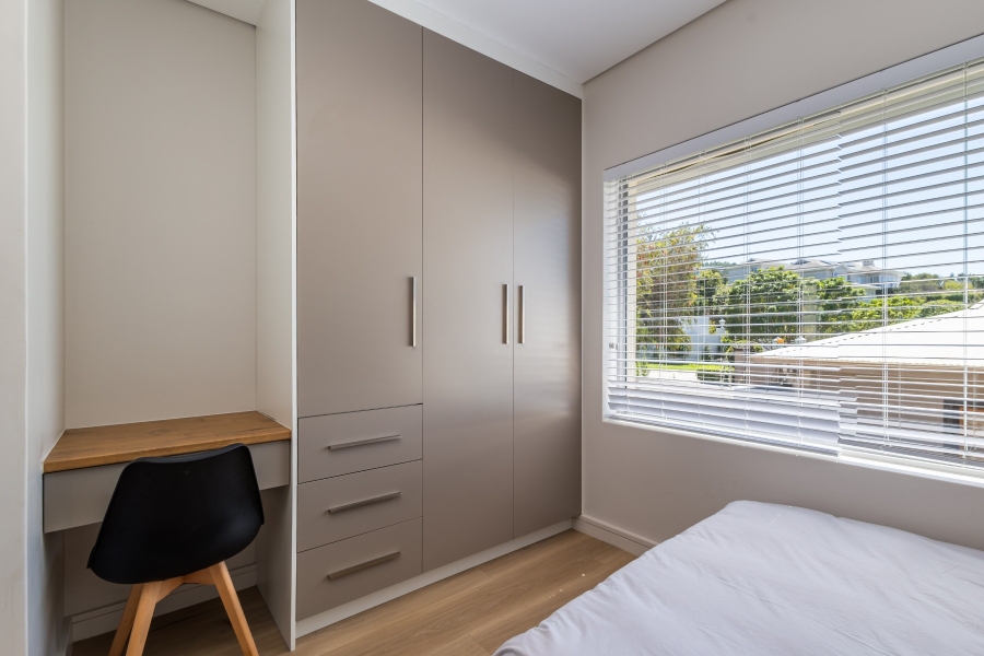 4 Bedroom Property for Sale in Whale Rock Western Cape